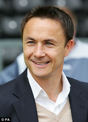 How tall is Dennis Wise?